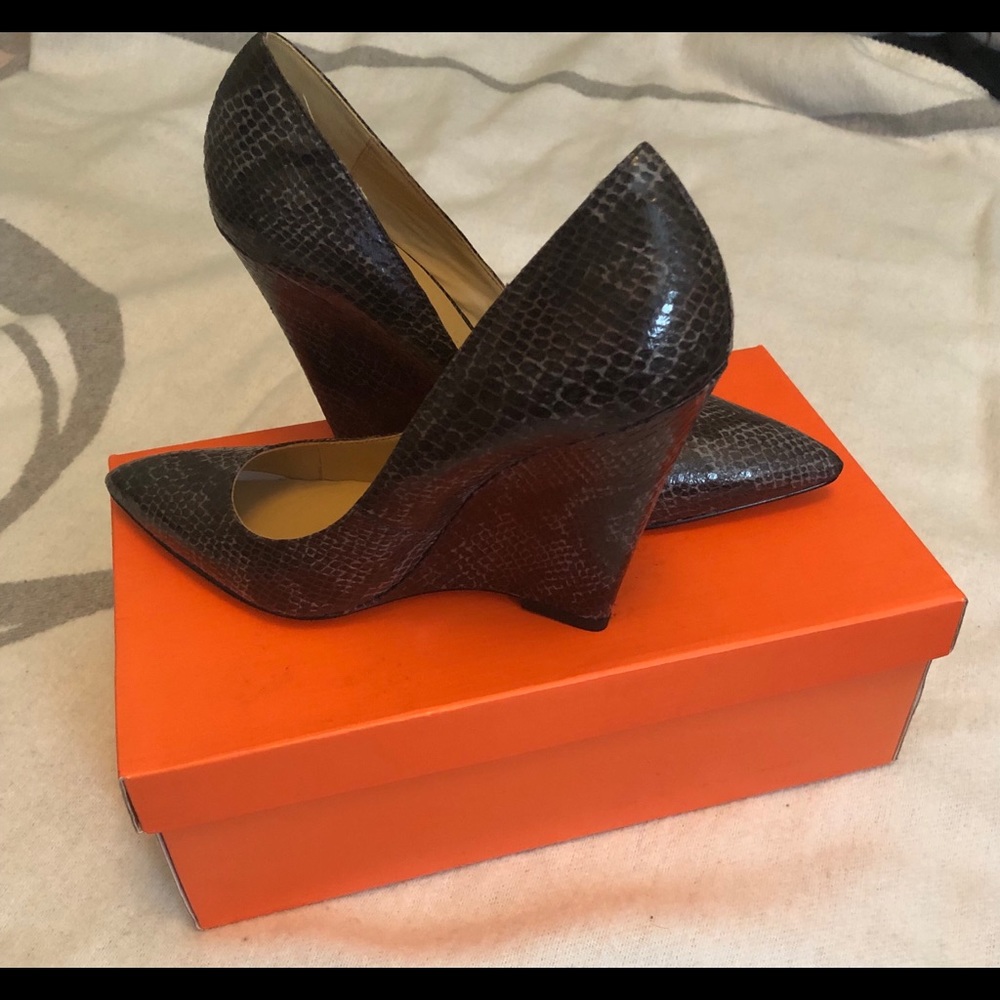 Women’s faux snakeskin wedges